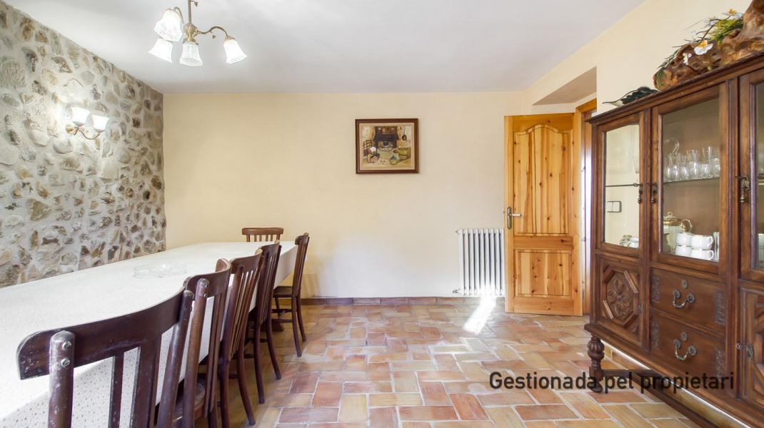 MASIA RENOVADA AMB ENCANT A SANT DALMAI