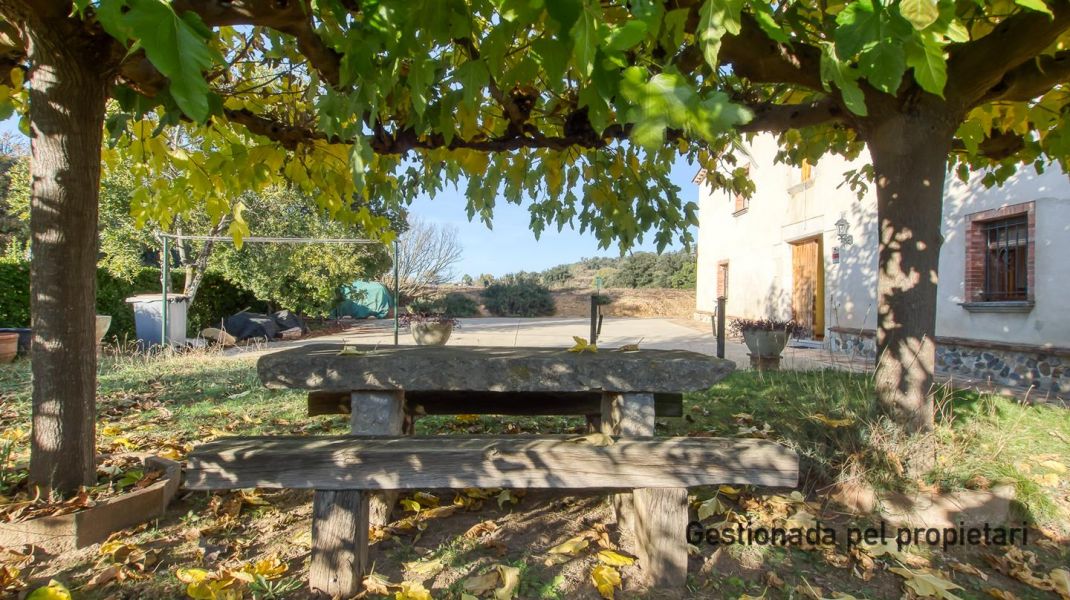 MASIA RENOVADA AMB ENCANT A SANT DALMAI