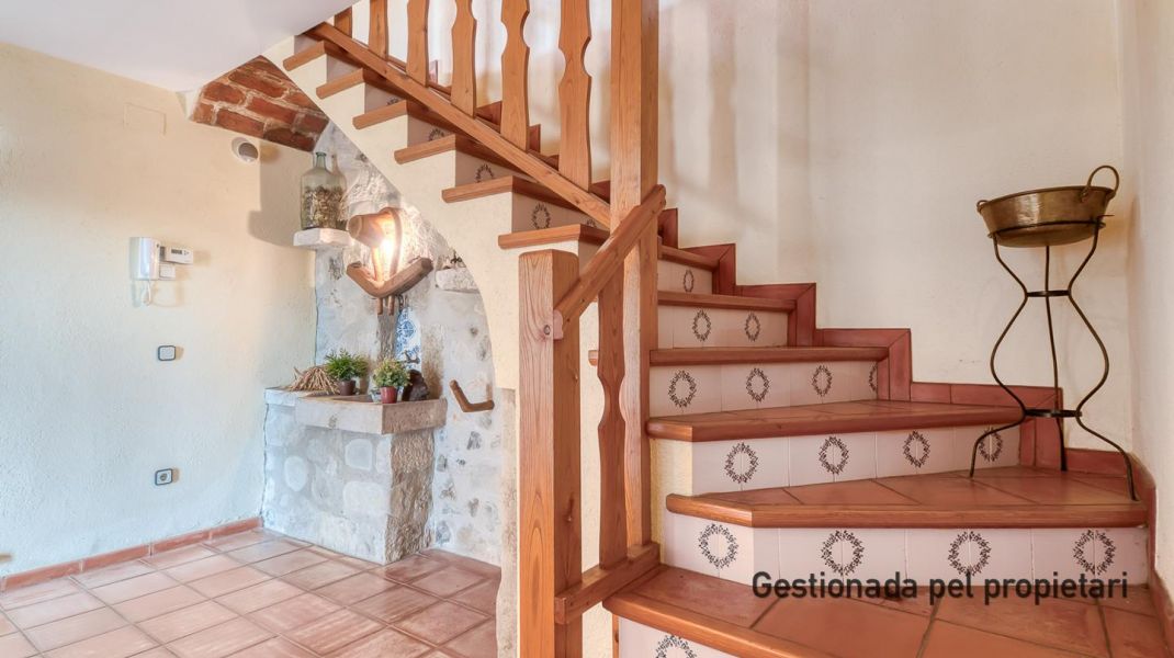 MASIA RENOVADA AMB ENCANT A SANT DALMAI