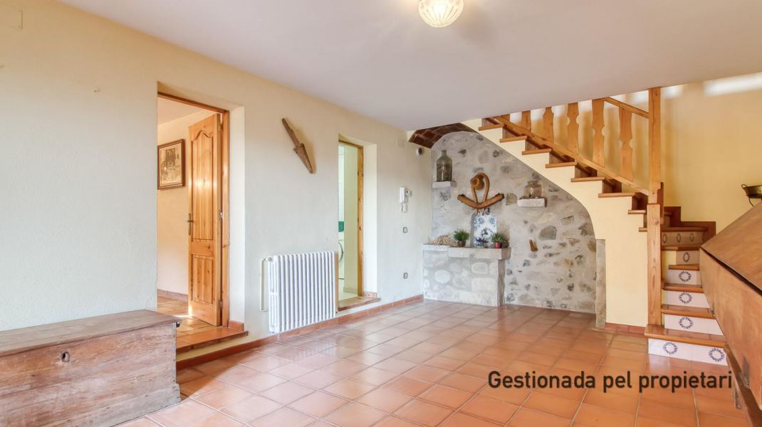 MASIA RENOVADA AMB ENCANT A SANT DALMAI