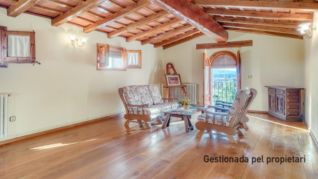 MASIA RENOVADA AMB ENCANT A SANT DALMAI