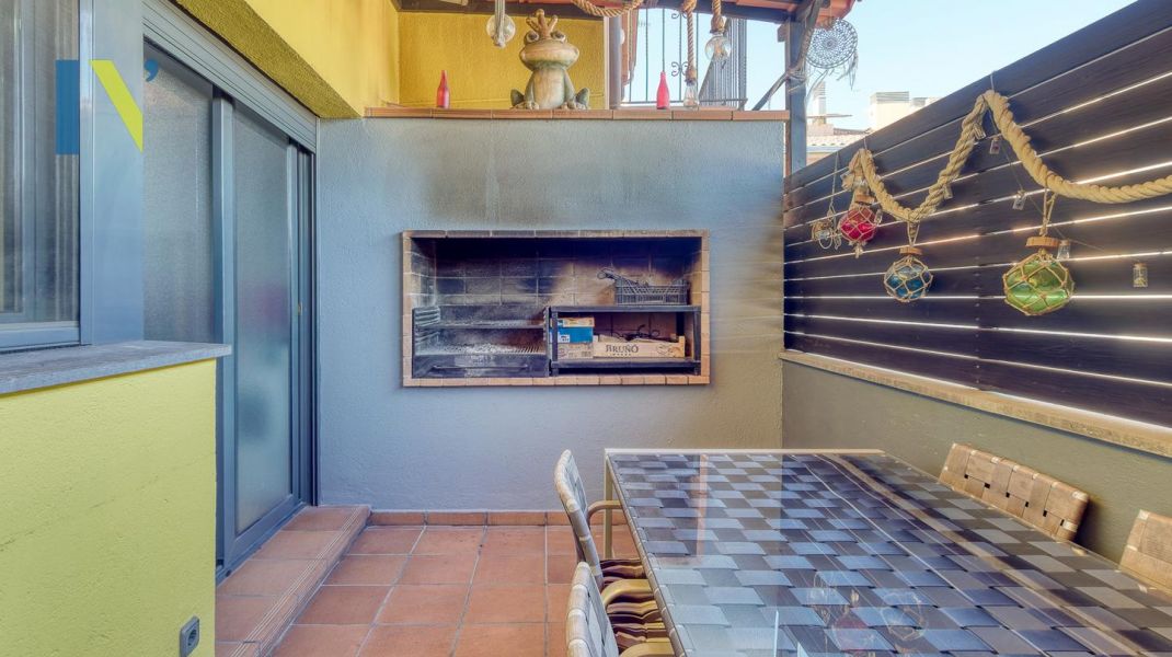 Casa amb espai, garatge XXL i chillout