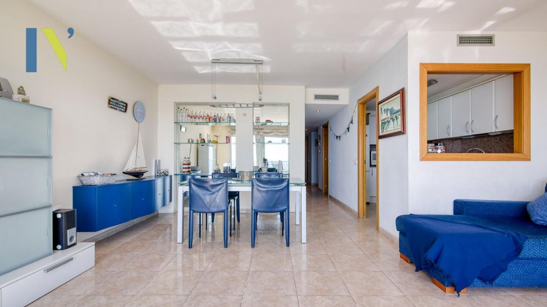 SEAFRONT APARTMENT WITH TOURIST LICENSE AND PK