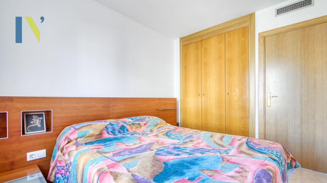 SEAFRONT APARTMENT WITH TOURIST LICENSE AND PK