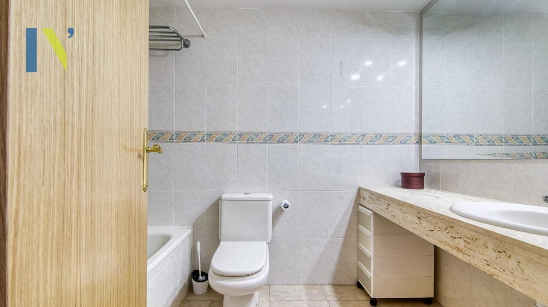 SEAFRONT APARTMENT WITH TOURIST LICENSE AND PK