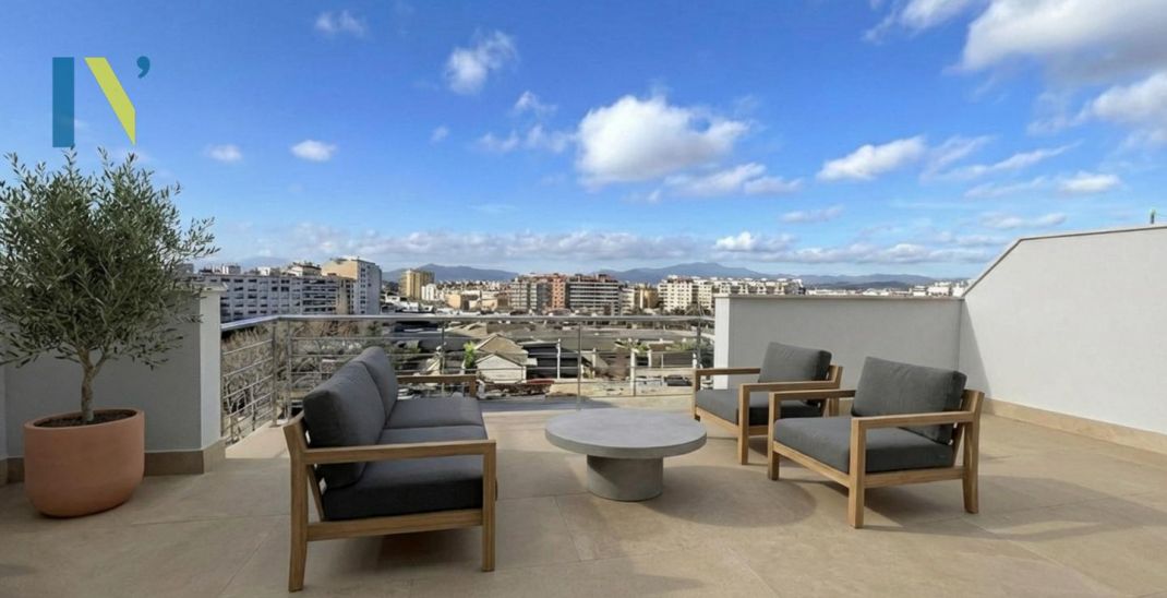 ÀTIC AMB TERRASSA AL CENTRE