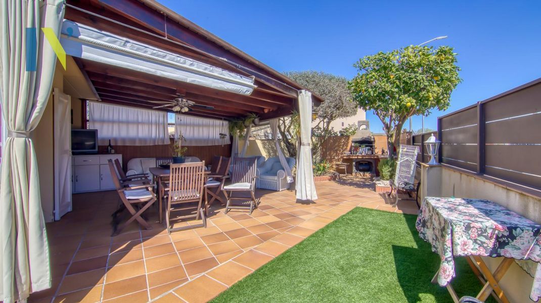 Jardí, piscina y vida exterior a Vilablareix