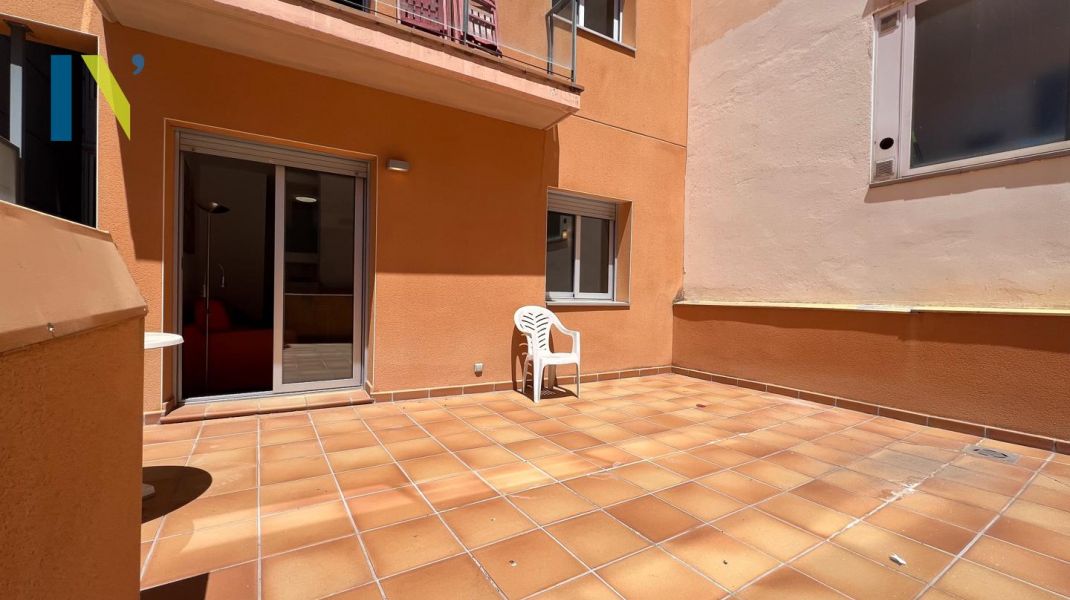 Vull un pis pràctic, ben situat, tranquil... i amb terrassa.