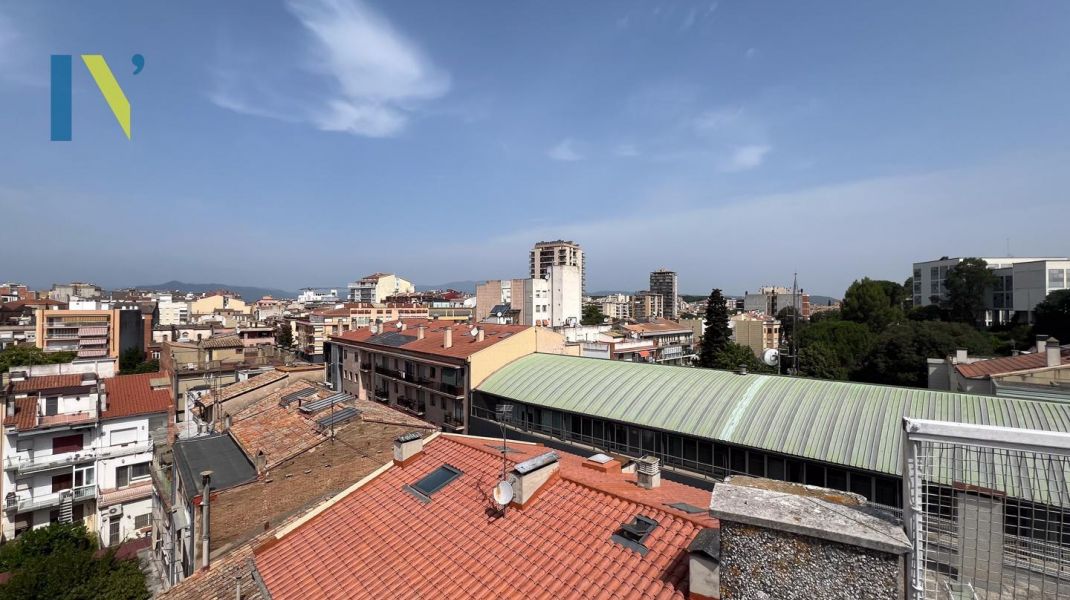ÀTIC AMB GRAN TERRASSA