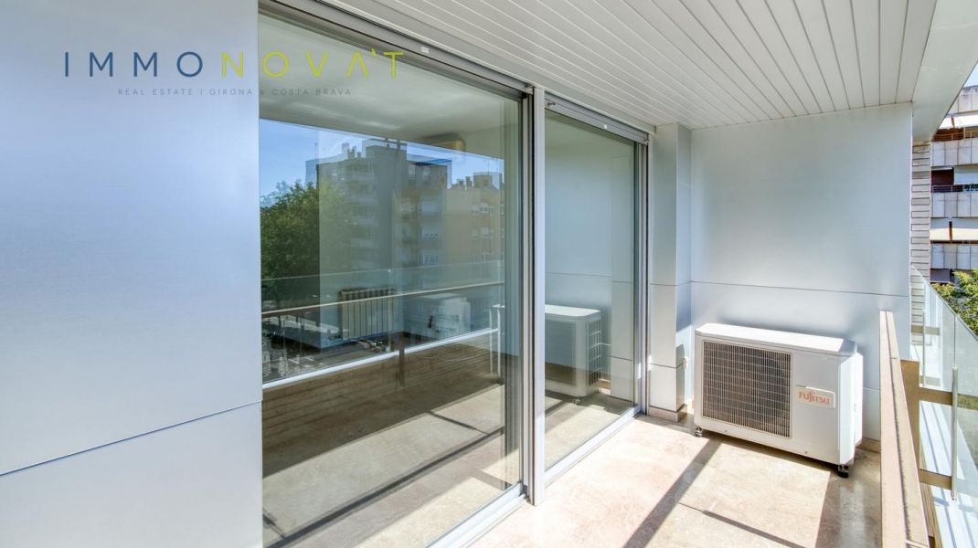 ELEGÀNCIA, LLUM I TRANQUIL·LITAT A GIRONA