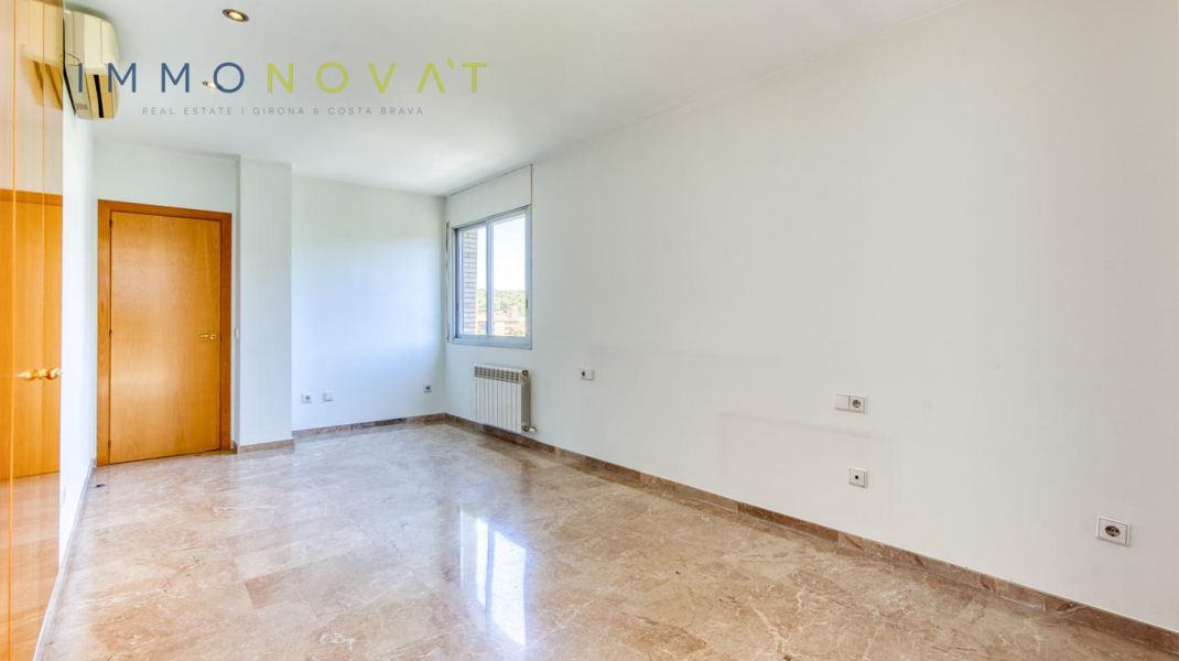 ELEGÀNCIA, LLUM I TRANQUIL·LITAT A GIRONA