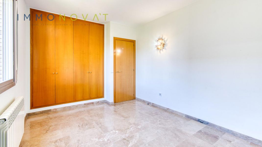 ELEGÀNCIA, LLUM I TRANQUIL·LITAT A GIRONA