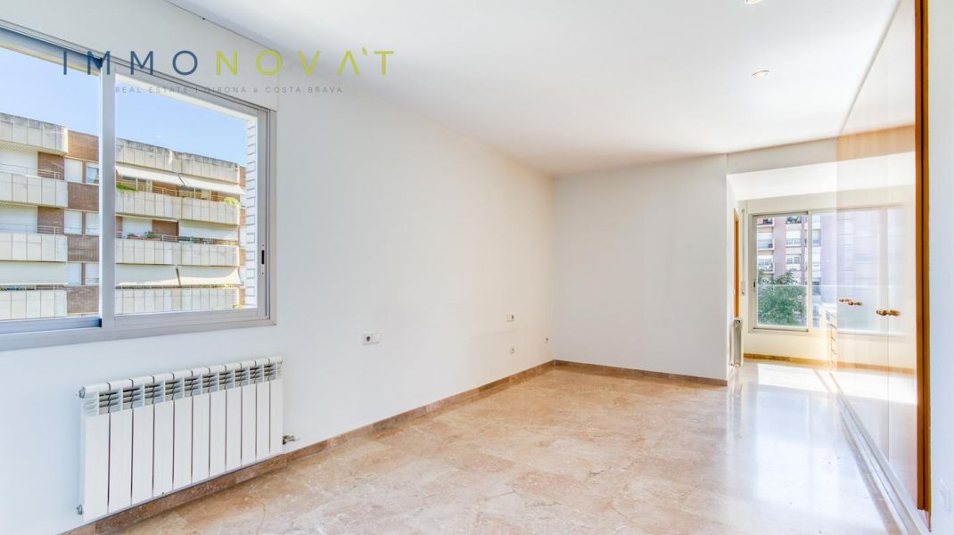 ELEGÀNCIA, LLUM I TRANQUIL·LITAT A GIRONA