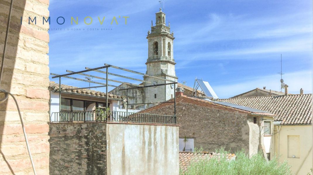 CASA DE POBLE AMB ENCANT A 4 VENTS