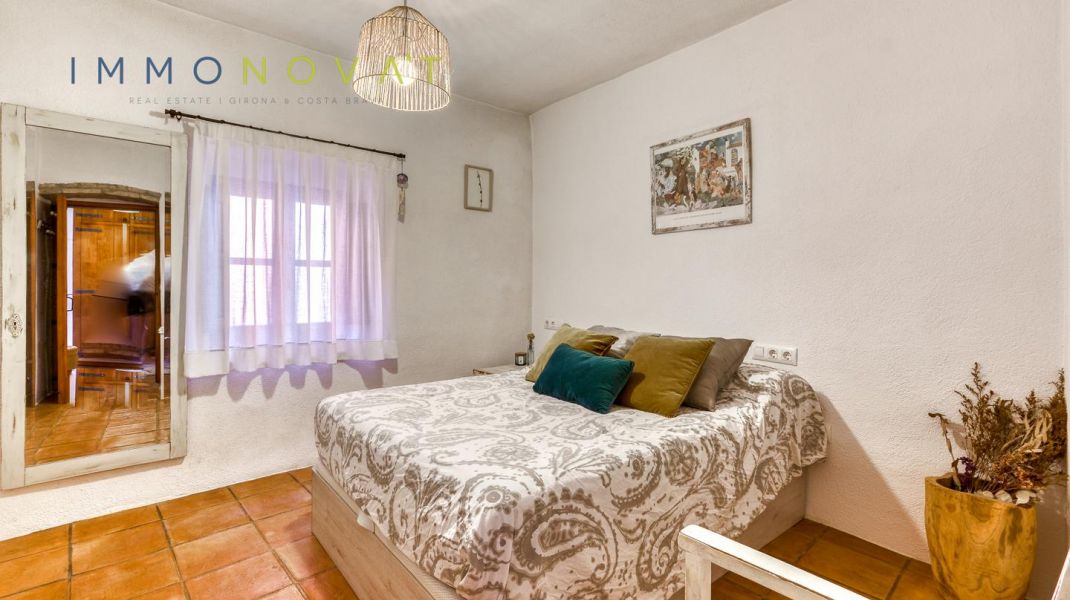 CASA DE POBLE AMB ENCANT A 4 VENTS