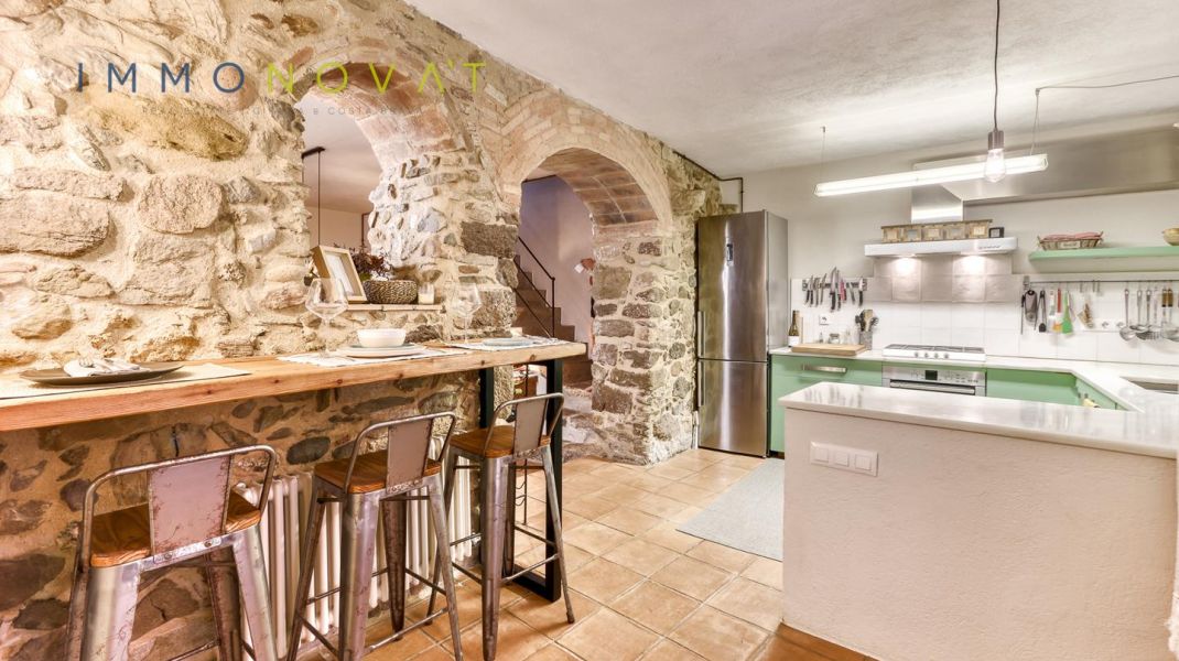 CASA DE POBLE AMB ENCANT A 4 VENTS
