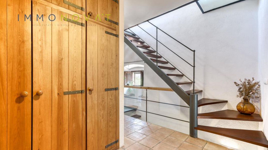 CASA DE POBLE AMB ENCANT A 4 VENTS