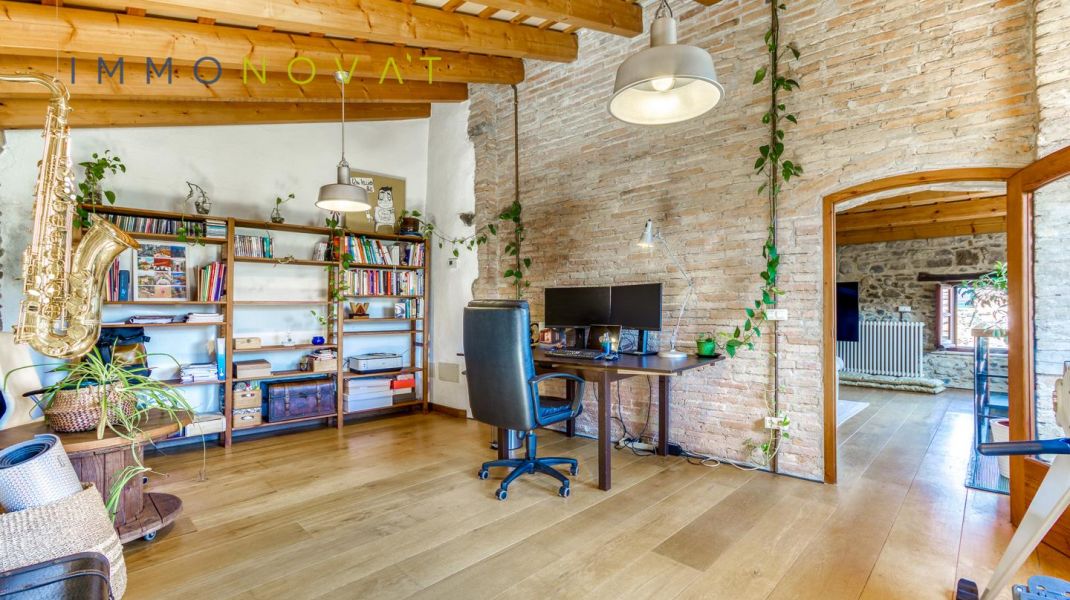 CASA DE POBLE AMB ENCANT A 4 VENTS